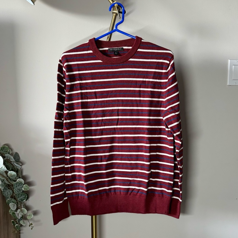 BANANA REPUBLIC - Burgundy w/ White Stripes Long Sleeve Crewneck - Men’s Medium